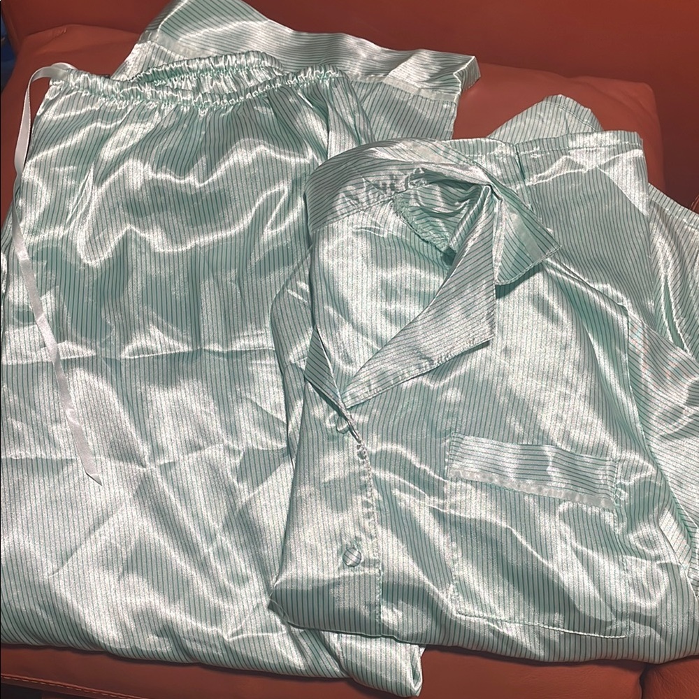 Secret Treasures Mint Green Satin Pajama Set
